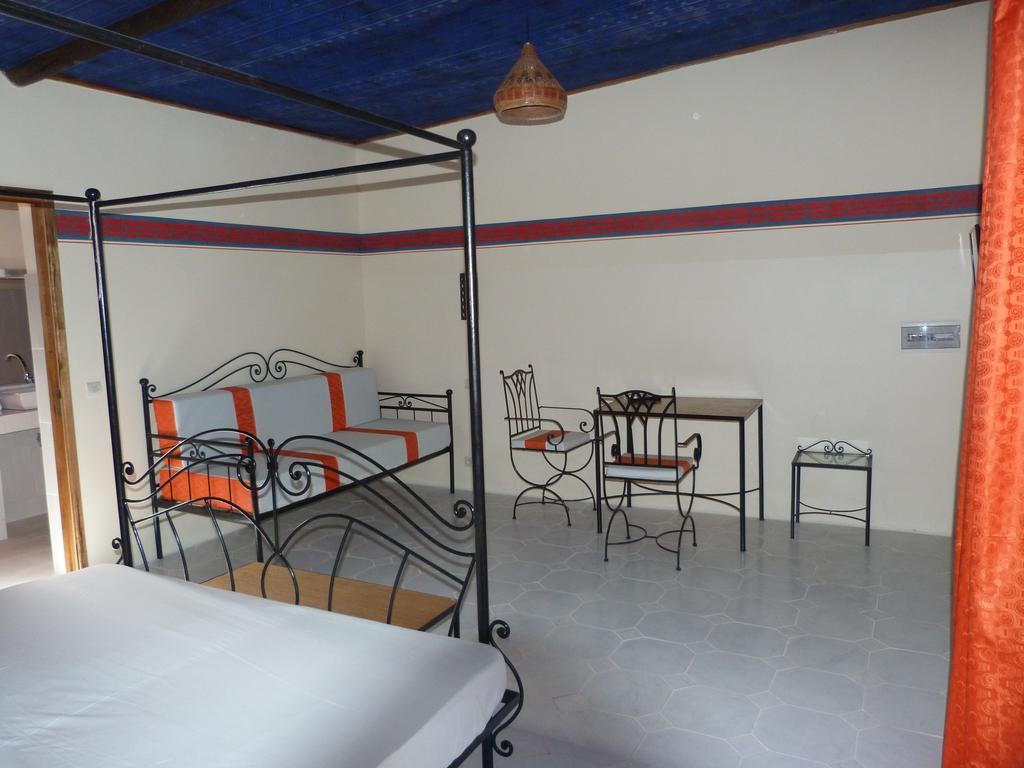 Hotel Mermoz Saint-Louis Exterior foto