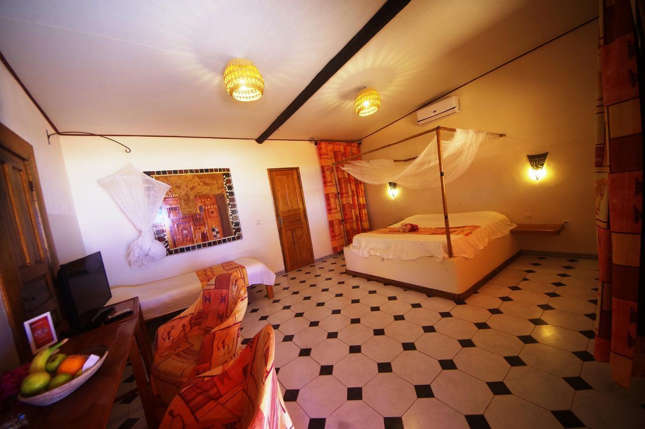 Hotel Mermoz Saint-Louis Exterior foto