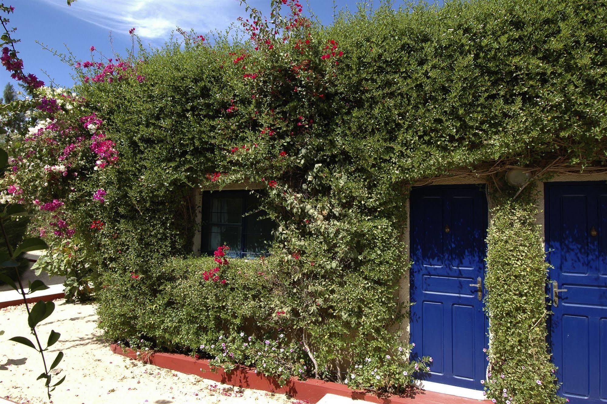 Hotel Mermoz Saint-Louis Exterior foto